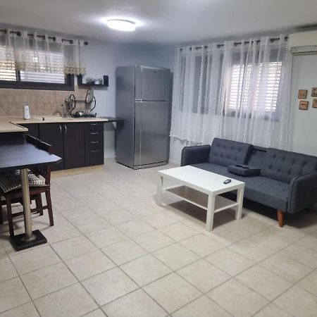 B&B Amit 18 Minutes From The Airport - אירוח כפרי עמית 18 דקות משדה תעופה Petach Tikva 外观 照片